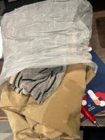 CS 2272/2026 Massimo Dutti paper bag with personal belongings.